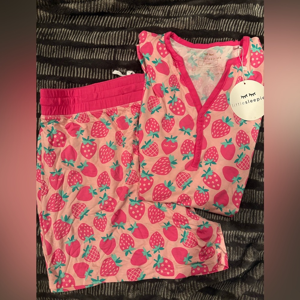 Little Sleepies Sweet Strawberries Set Sz L
